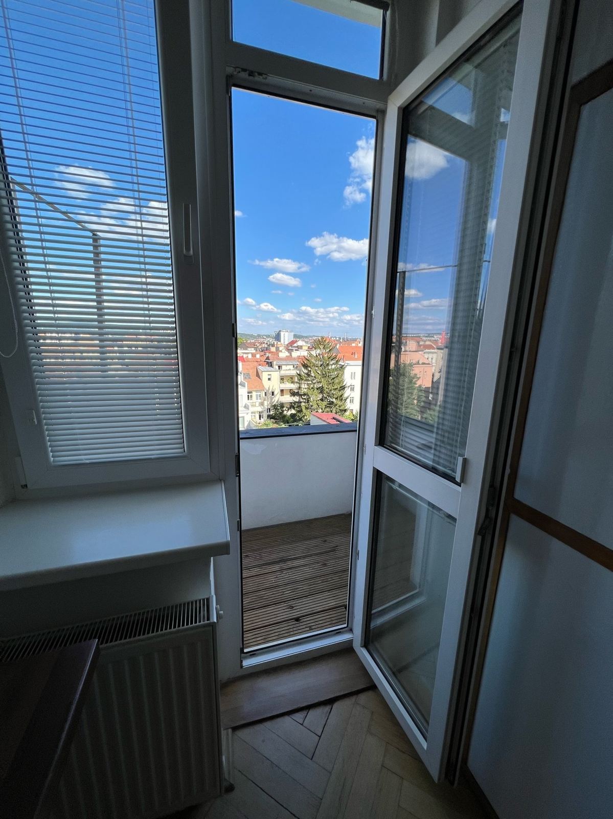 Balkon z kuchyně
